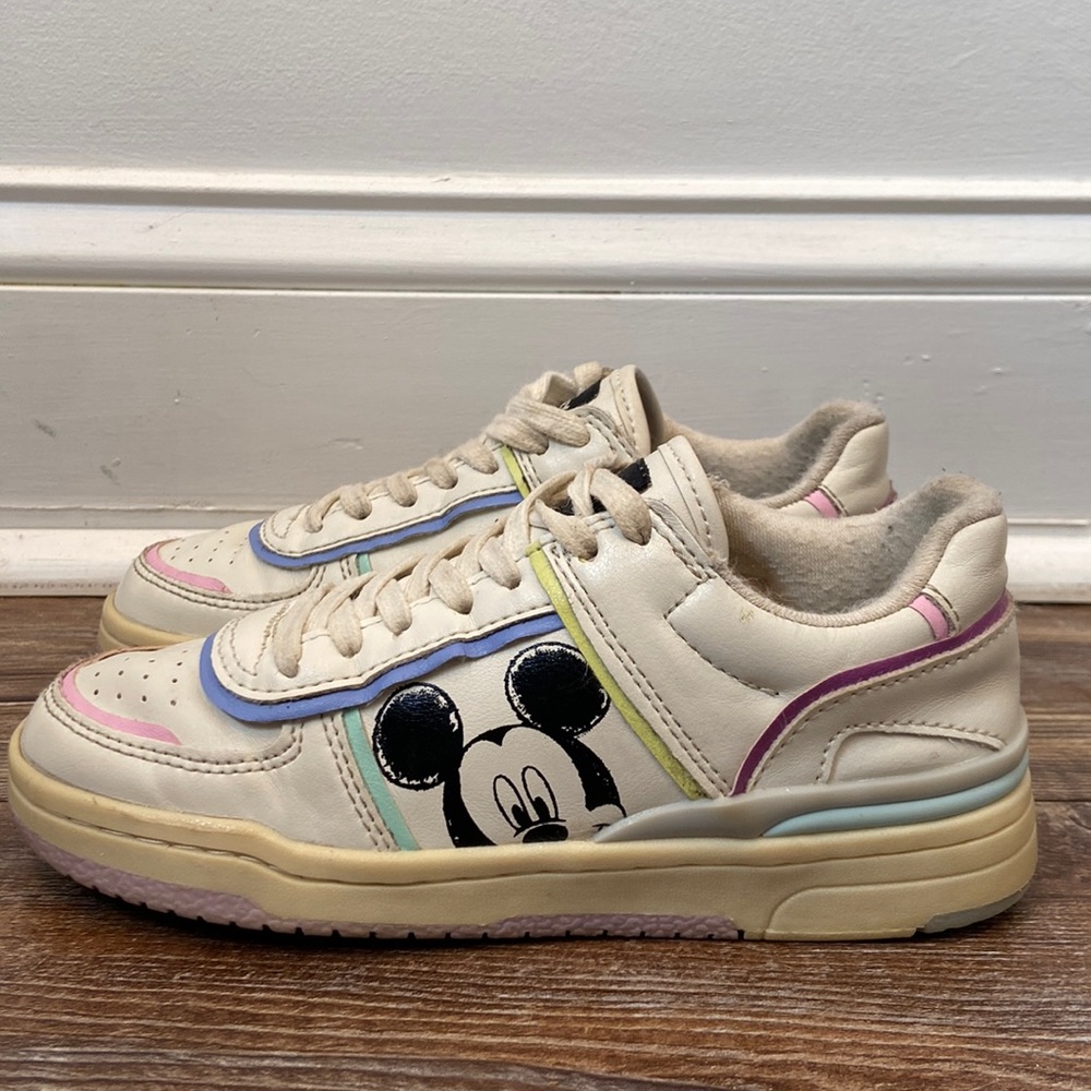Zara Kids Mickey Mouse Disney Sneakers - Size 1 (EU 32)
